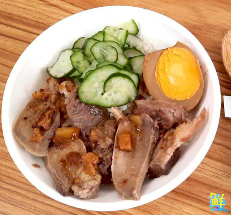 饕客激推!前金傳統小吃 榮豐店肉圓米糕 飄香三代歷久彌新 銅板價大大滿足