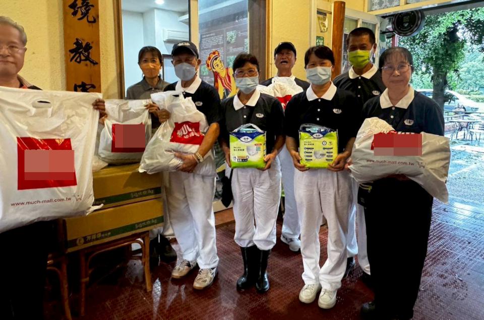 西南氣流壟罩高市逾一週降雨量逾2200公釐 慈濟高雄災變中心安置災民配送物資