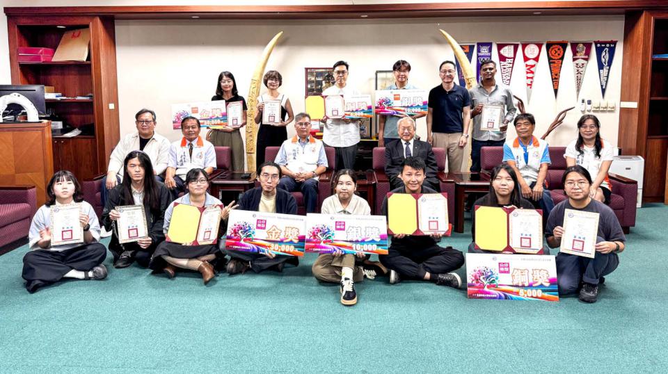 正修科大歡慶創校60週年 攜手校友總會合辦LOGO暨公仔造形設計賽頒獎