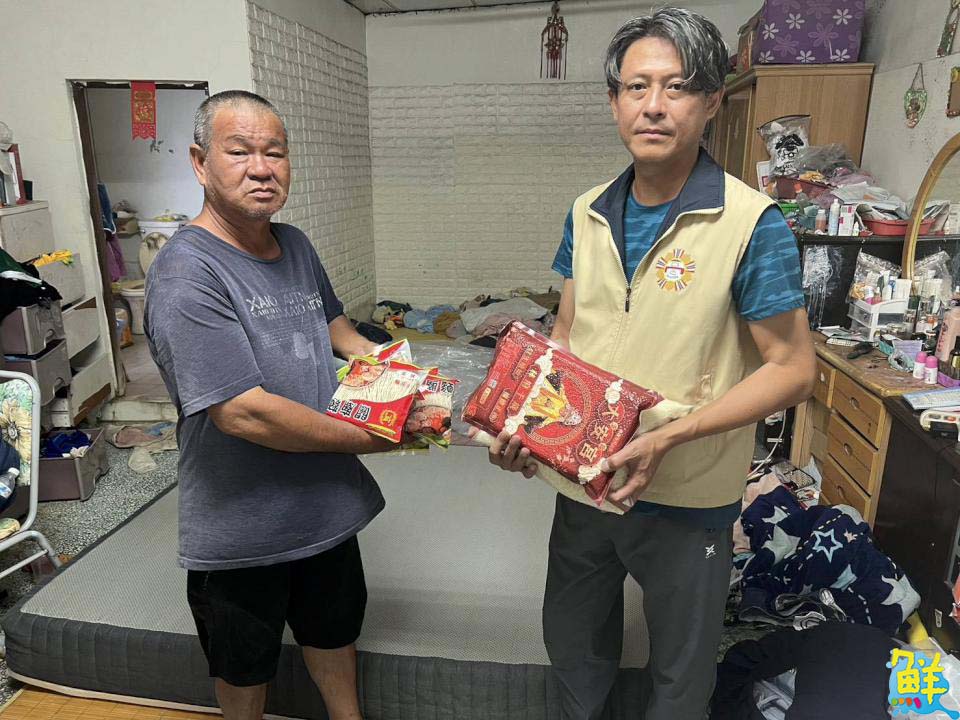 讓孩童有個好眠!高雄榮服處跨區為貧困榮民送暖
