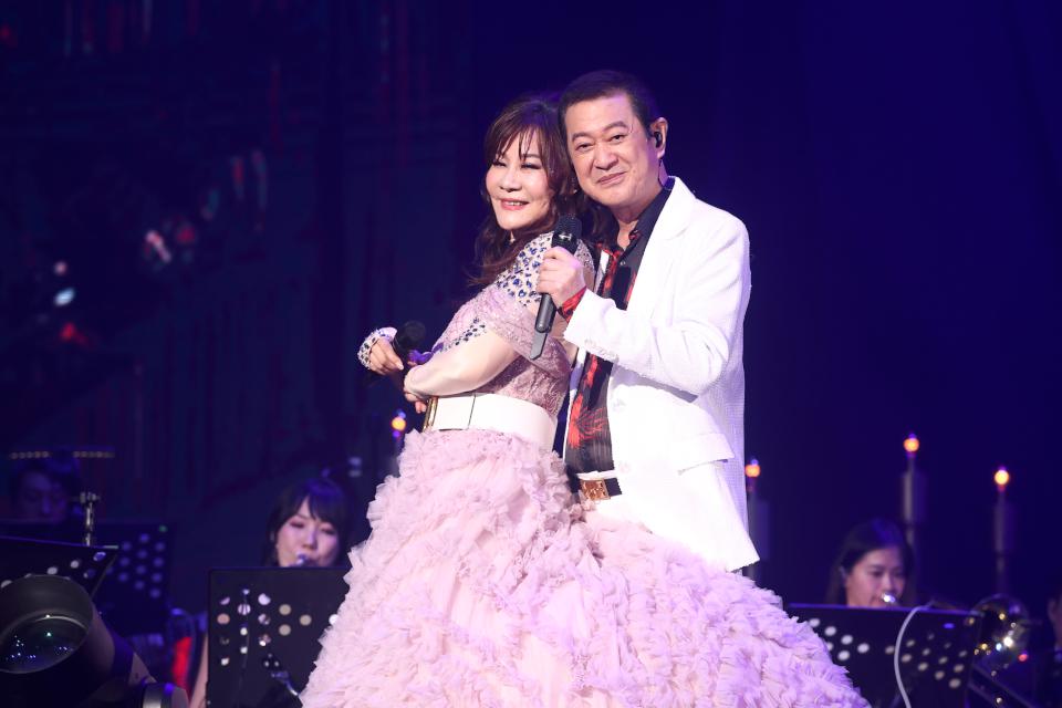 高流2025藍寶石大歌廳第二場 14天王天后嗨翻全場 秀場天王豬哥亮復活宣布藍寶石電影開拍