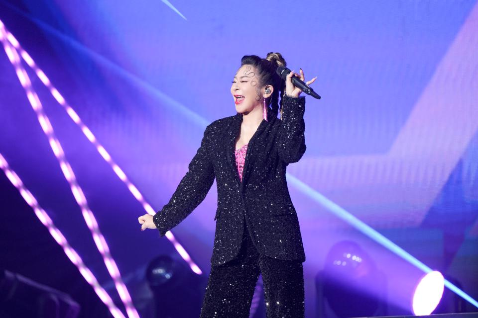 高流2025藍寶石大歌廳第二場 14天王天后嗨翻全場 秀場天王豬哥亮復活宣布藍寶石電影開拍