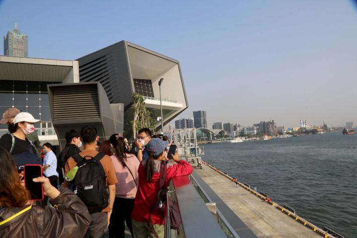 海委會2025第六屆國家海洋日海安12號演習打頭陣 海空分列式等實兵操演邀賞